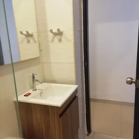 Apto Amoblado Barrio Alpes Apartamento